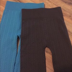 Lot of 2 knit leggings